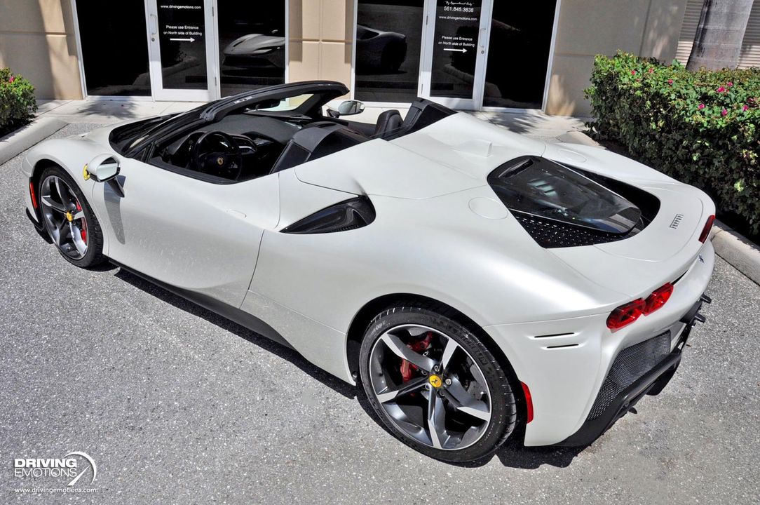 2024 Ferrari SF90 Spider