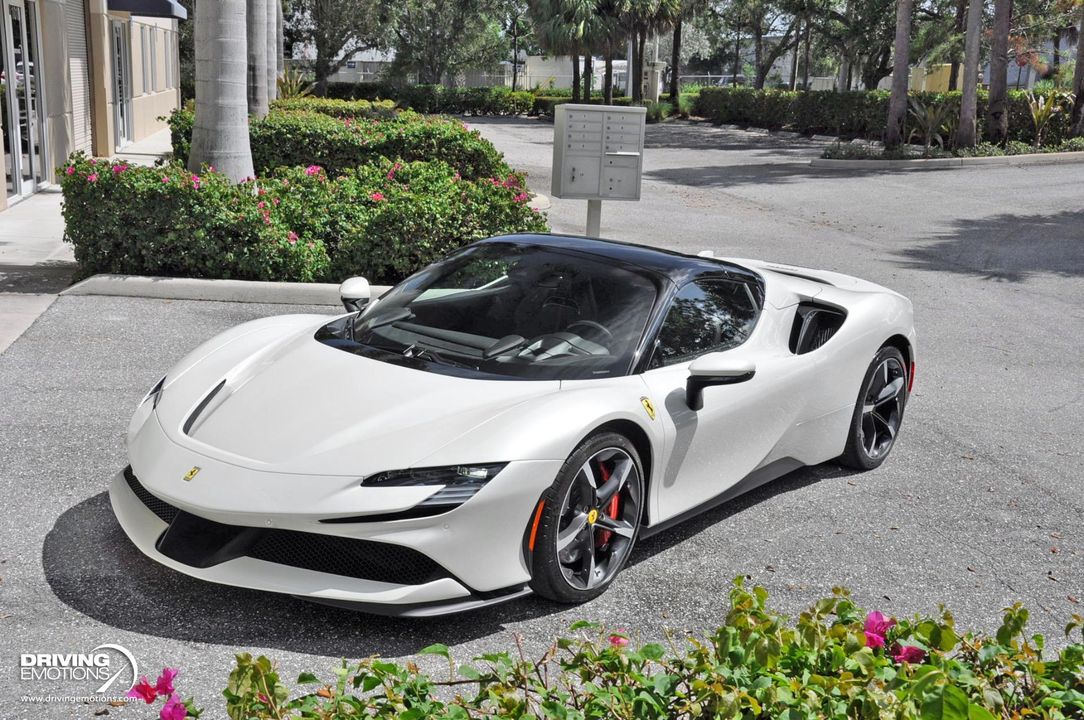 2024 Ferrari SF90 Spider