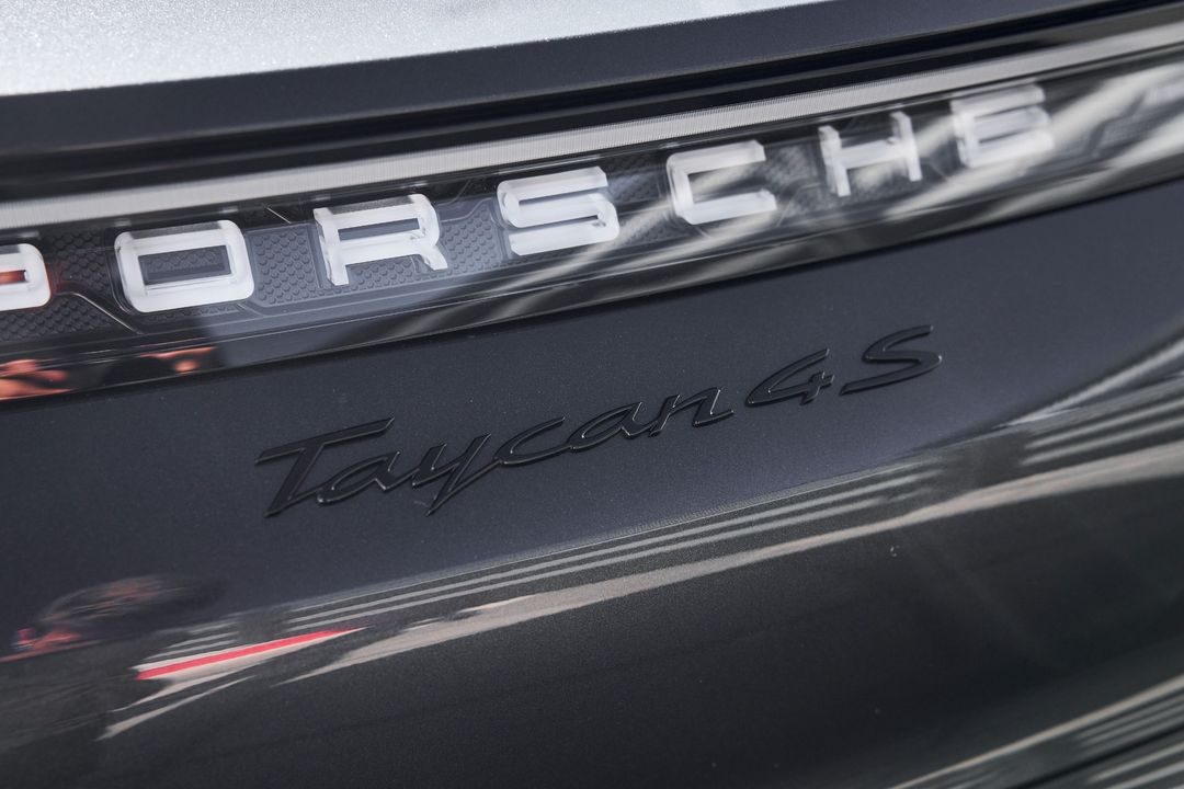 2025 Porsche Taycan