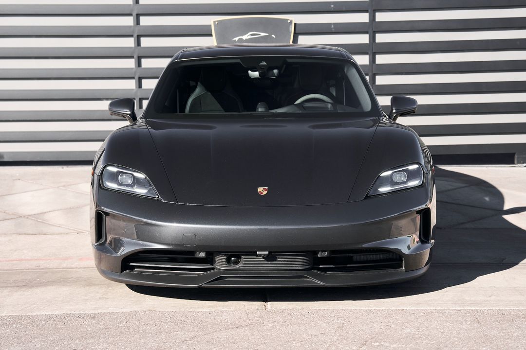 2025 Porsche Taycan