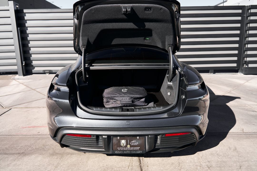 2025 Porsche Taycan