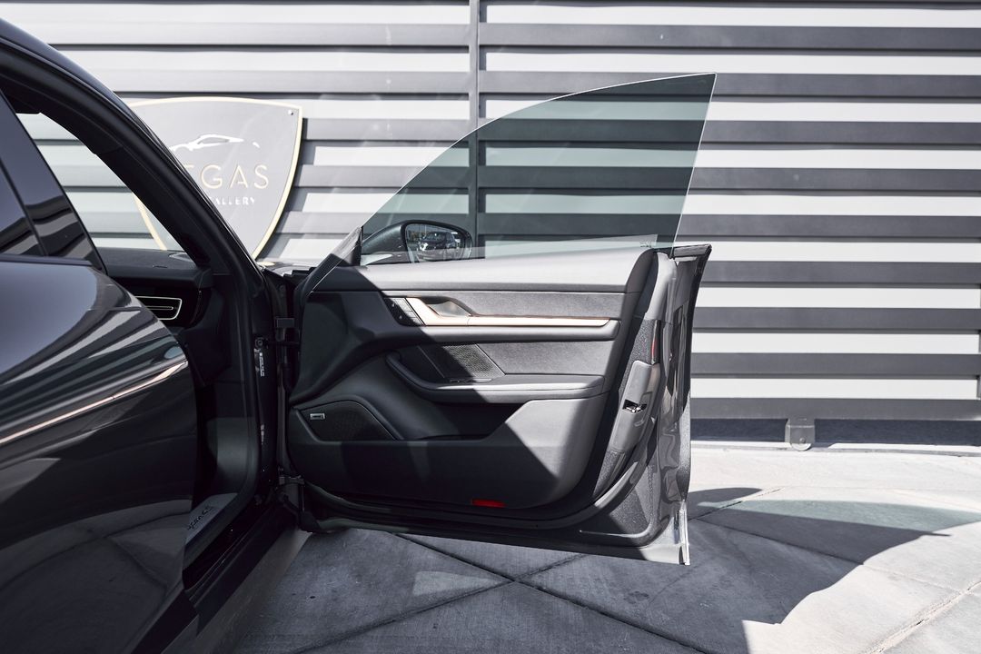 2025 Porsche Taycan