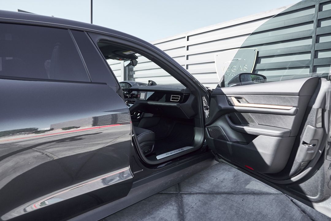 2025 Porsche Taycan
