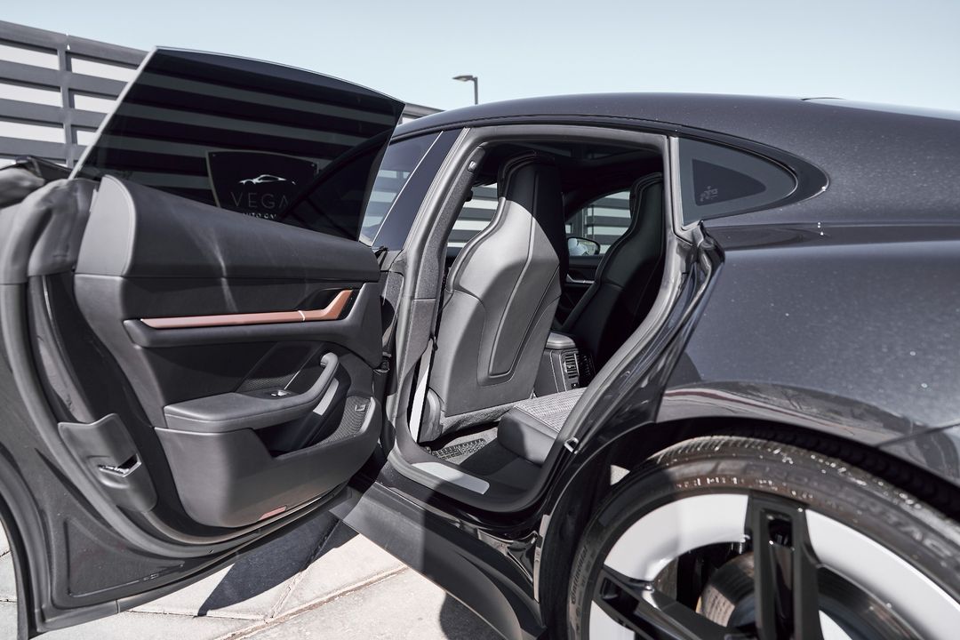 2025 Porsche Taycan