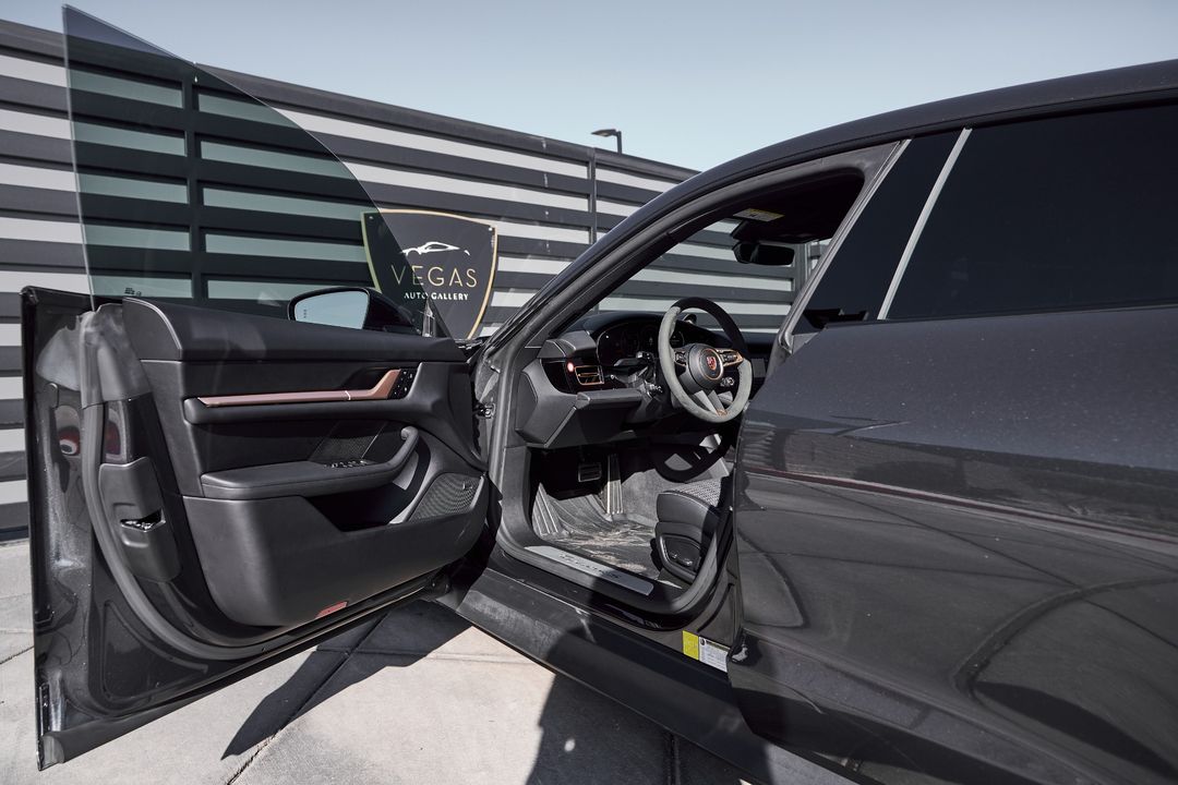 2025 Porsche Taycan