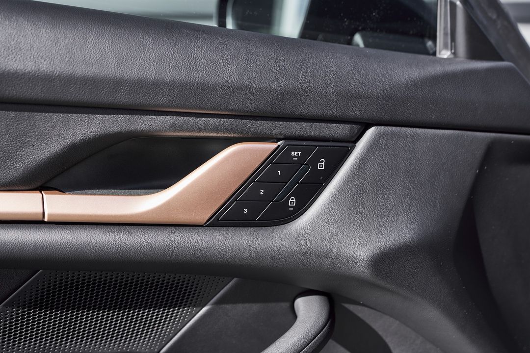 2025 Porsche Taycan