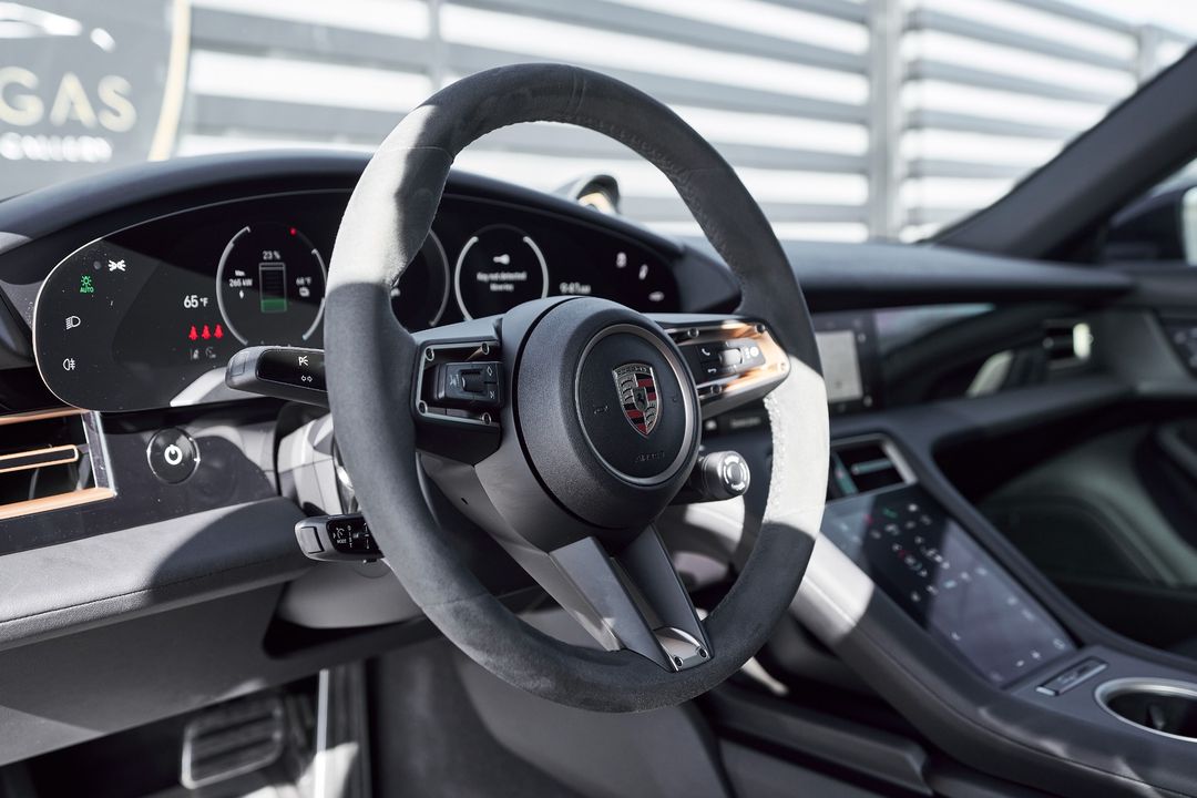 2025 Porsche Taycan