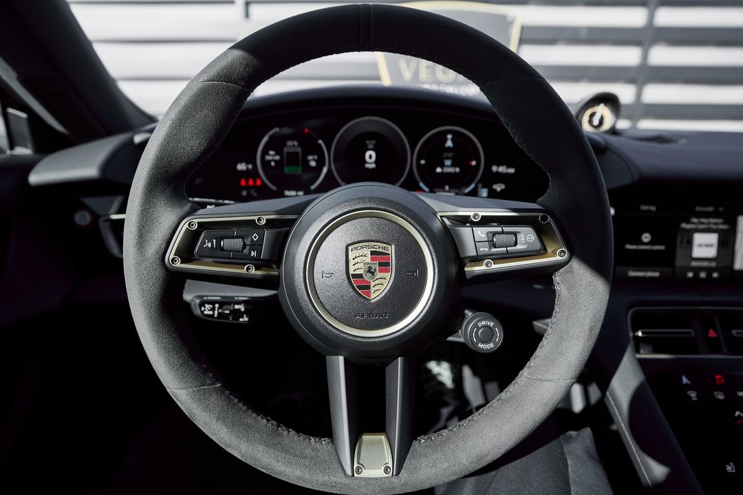 2025 Porsche Taycan