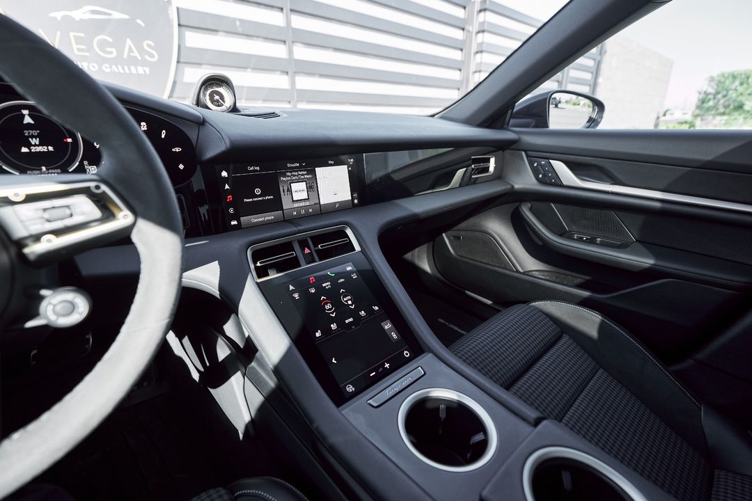 2025 Porsche Taycan
