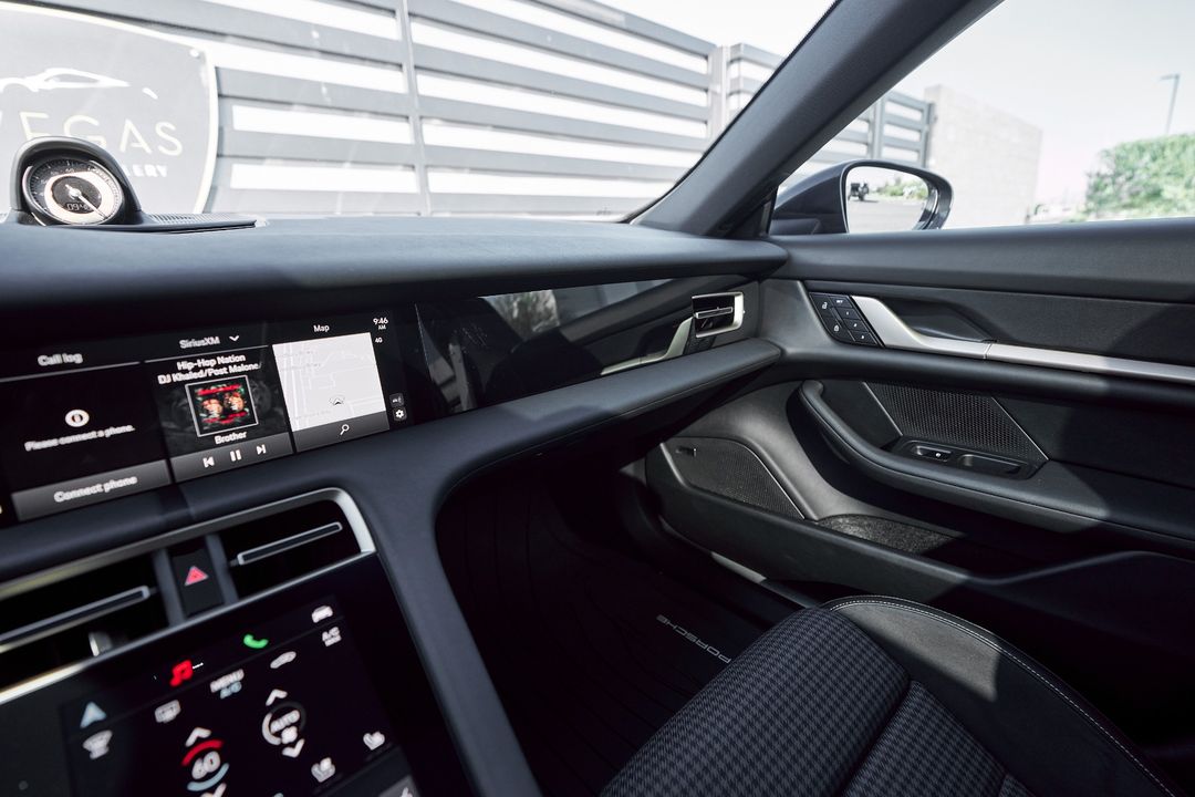 2025 Porsche Taycan