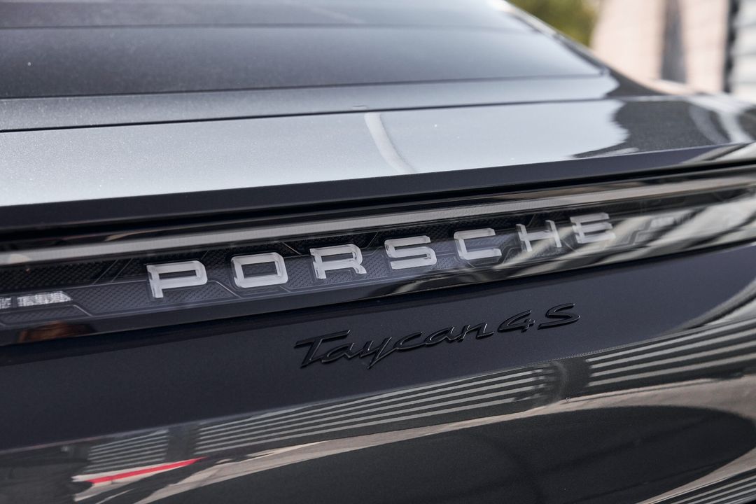 2025 Porsche Taycan