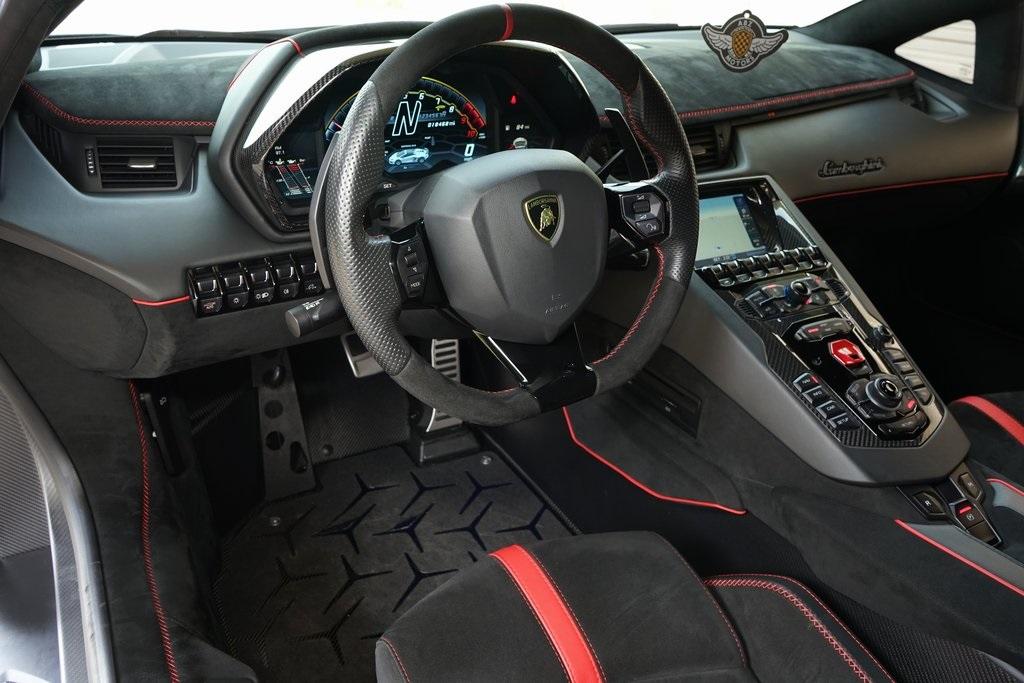 2021 Lamborghini Aventador SVJ