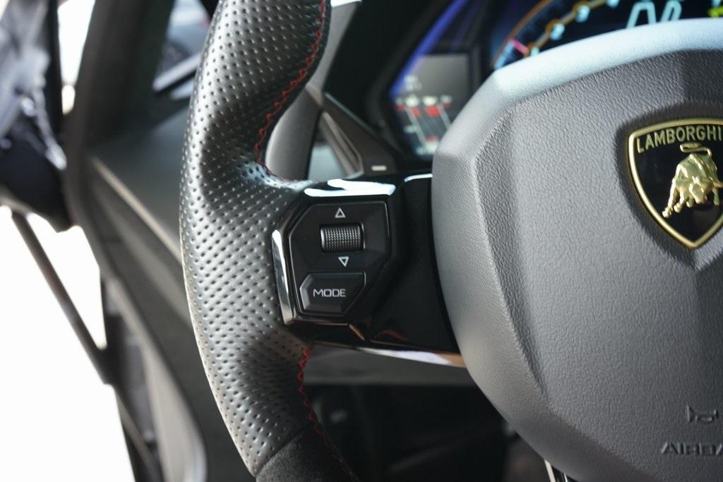 2021 Lamborghini Aventador SVJ