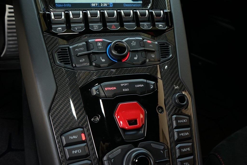 2021 Lamborghini Aventador SVJ