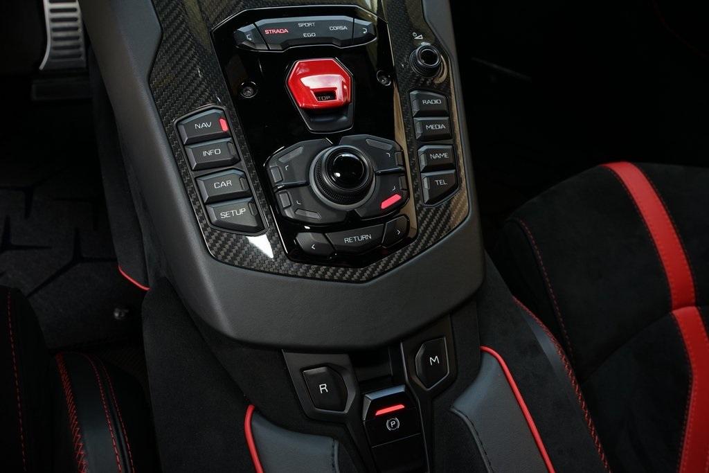 2021 Lamborghini Aventador SVJ