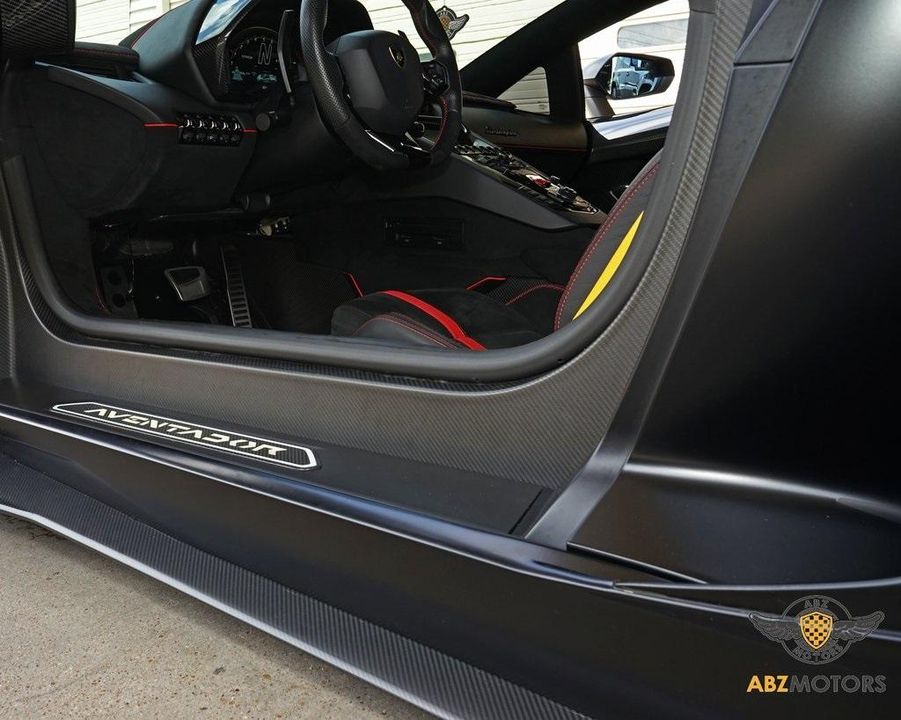 2021 Lamborghini Aventador SVJ