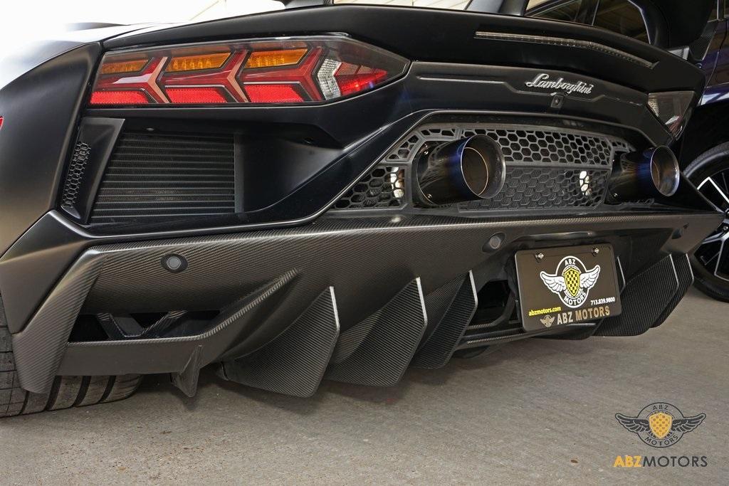 2021 Lamborghini Aventador SVJ