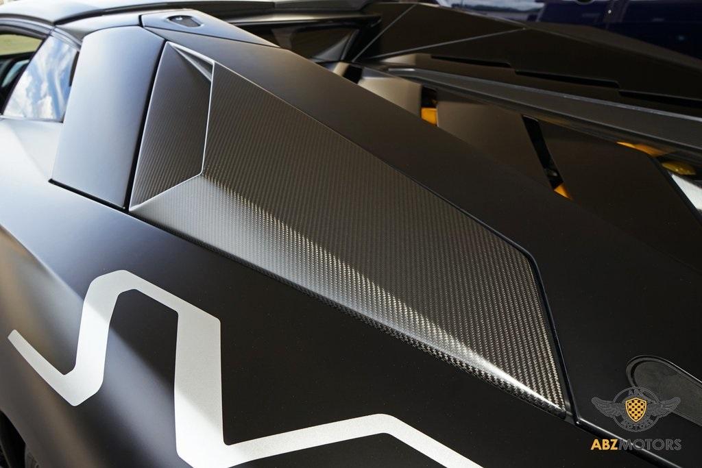 2021 Lamborghini Aventador SVJ