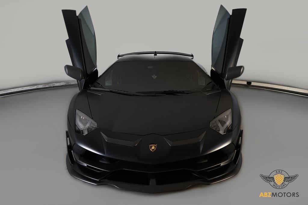 2021 Lamborghini Aventador SVJ