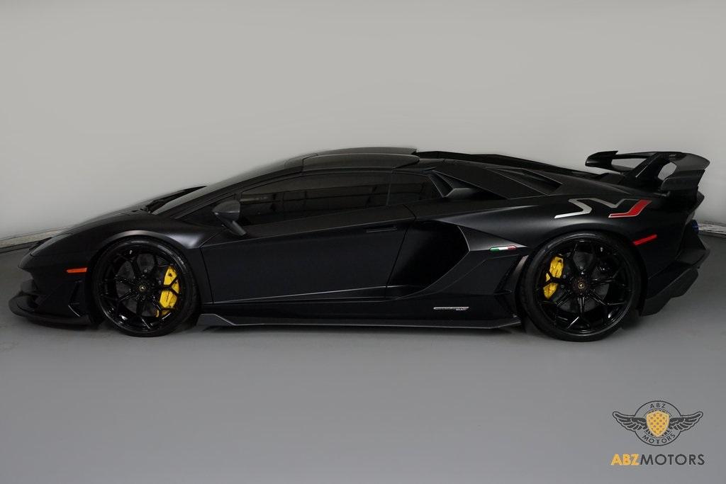 2021 Lamborghini Aventador SVJ