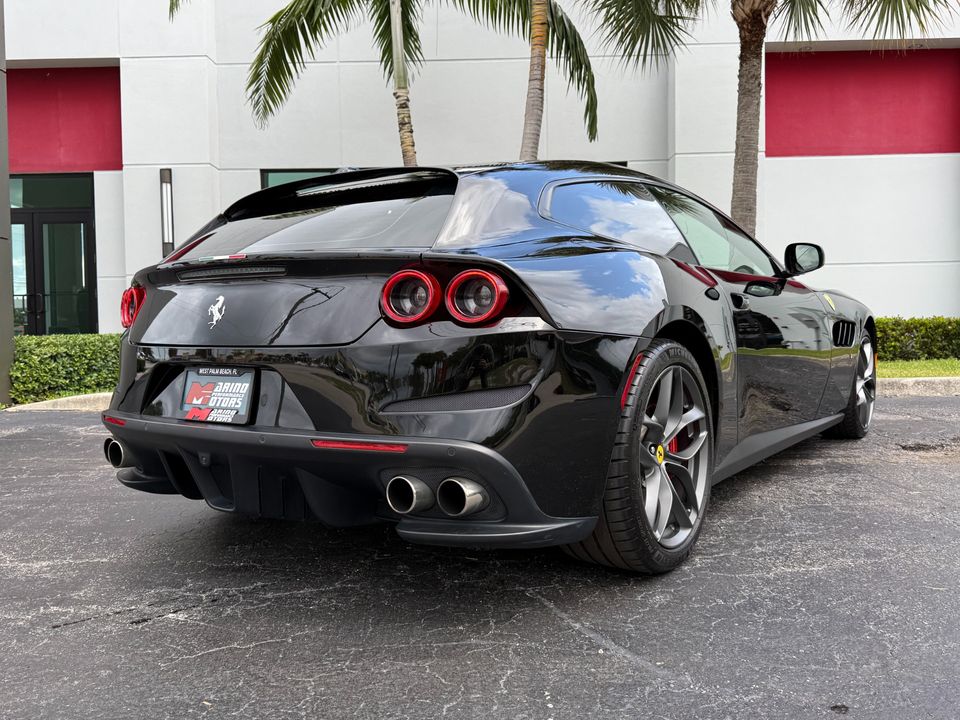 2018 Ferrari GTC4Lusso T