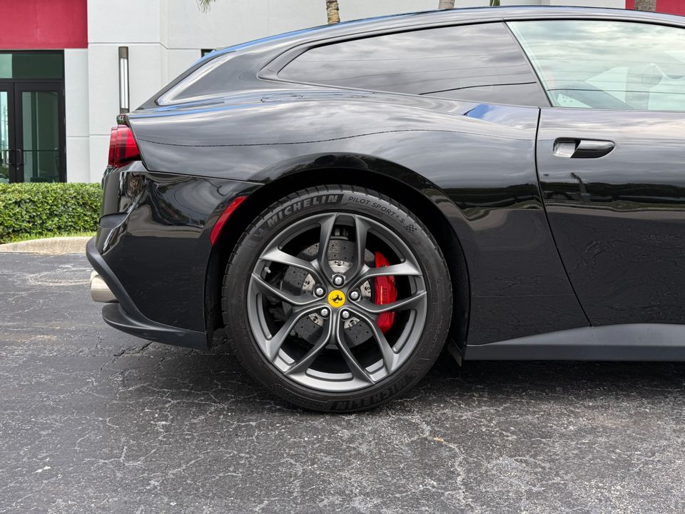 2018 Ferrari GTC4Lusso T