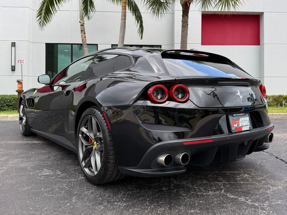 2018 Ferrari GTC4Lusso T
