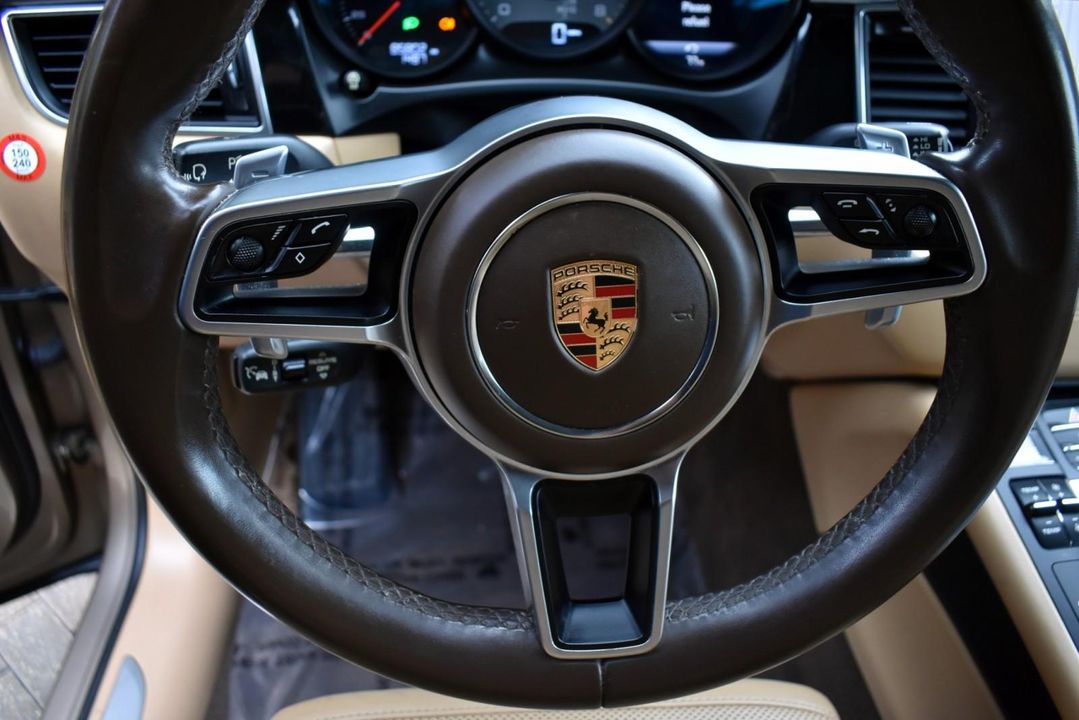 2017 Porsche Macan