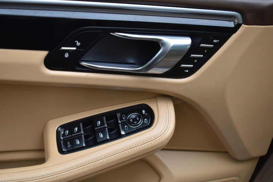 2017 Porsche Macan