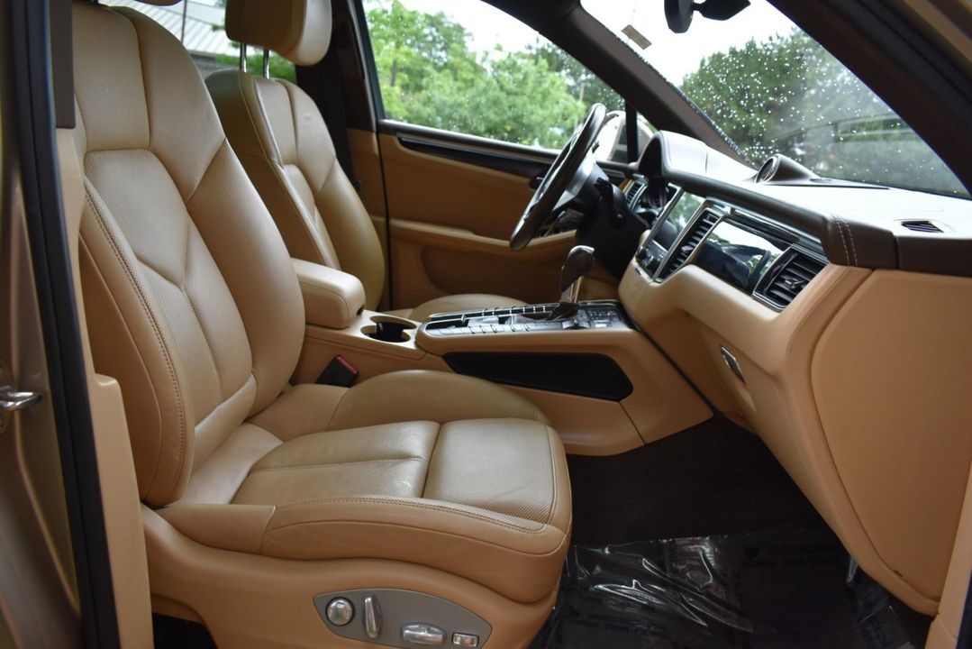 2017 Porsche Macan