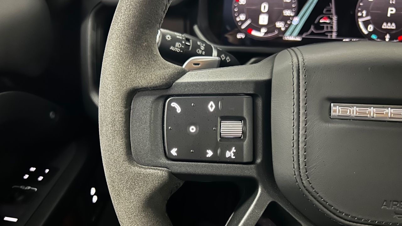 2023 Land Rover Defender