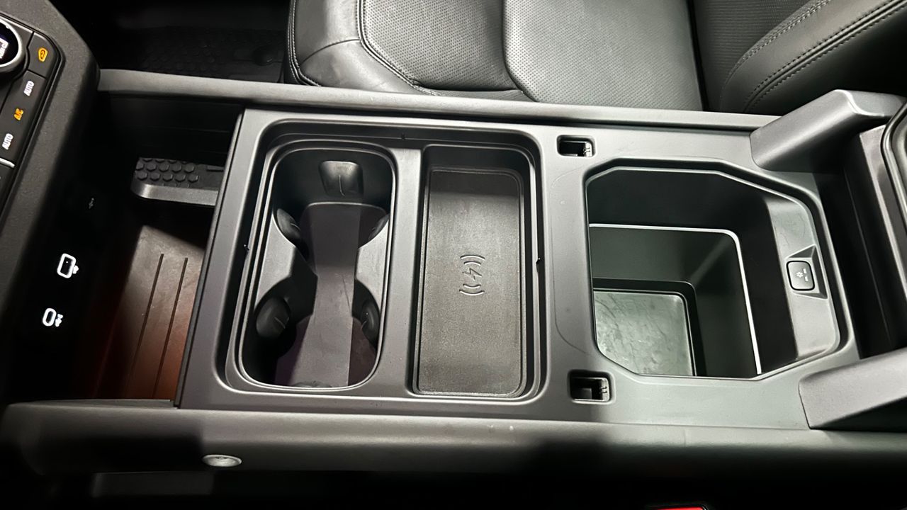 2023 Land Rover Defender