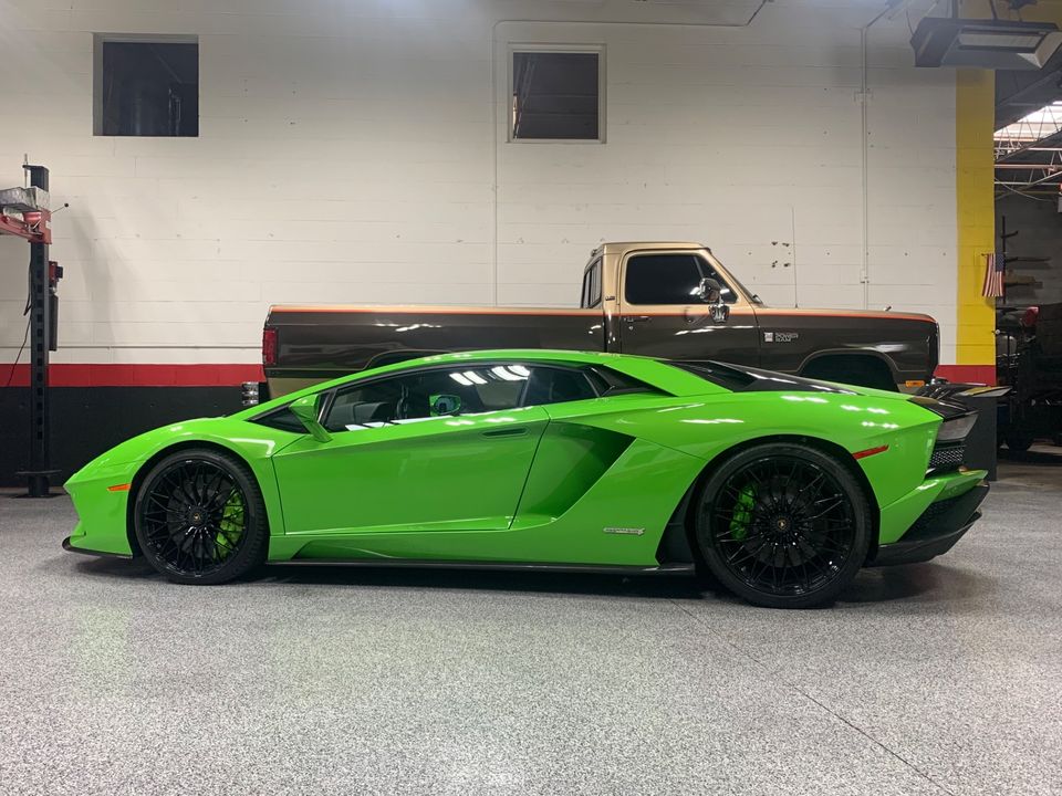 2018 Lamborghini Aventador