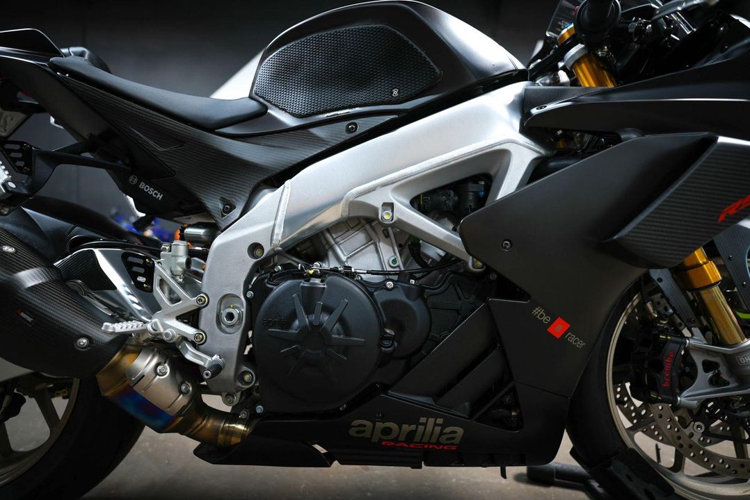 2019 Aprilia RSV4 Factory 1100