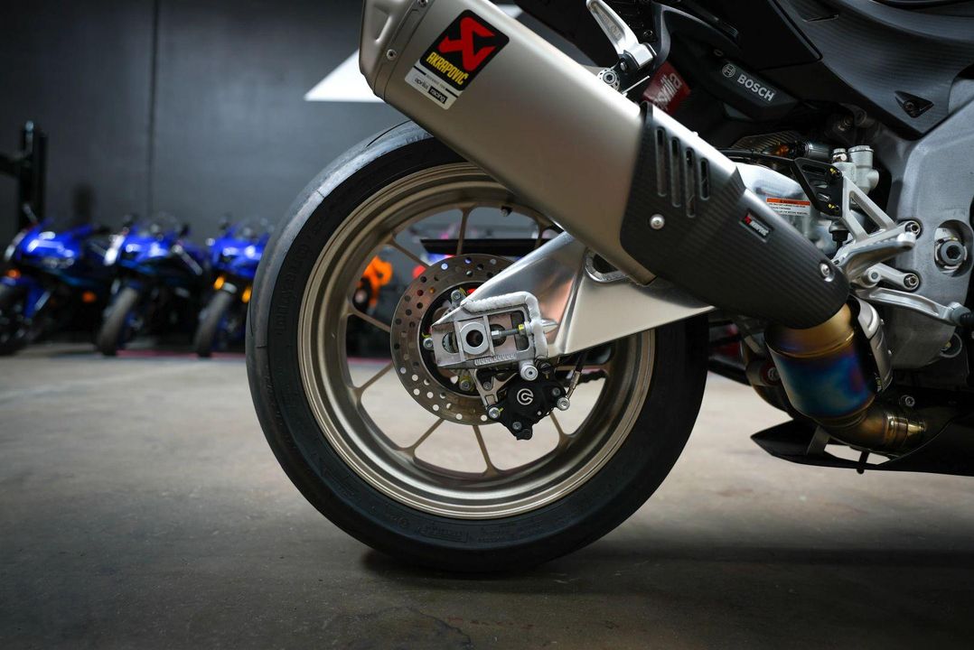 2019 Aprilia RSV4 Factory 1100