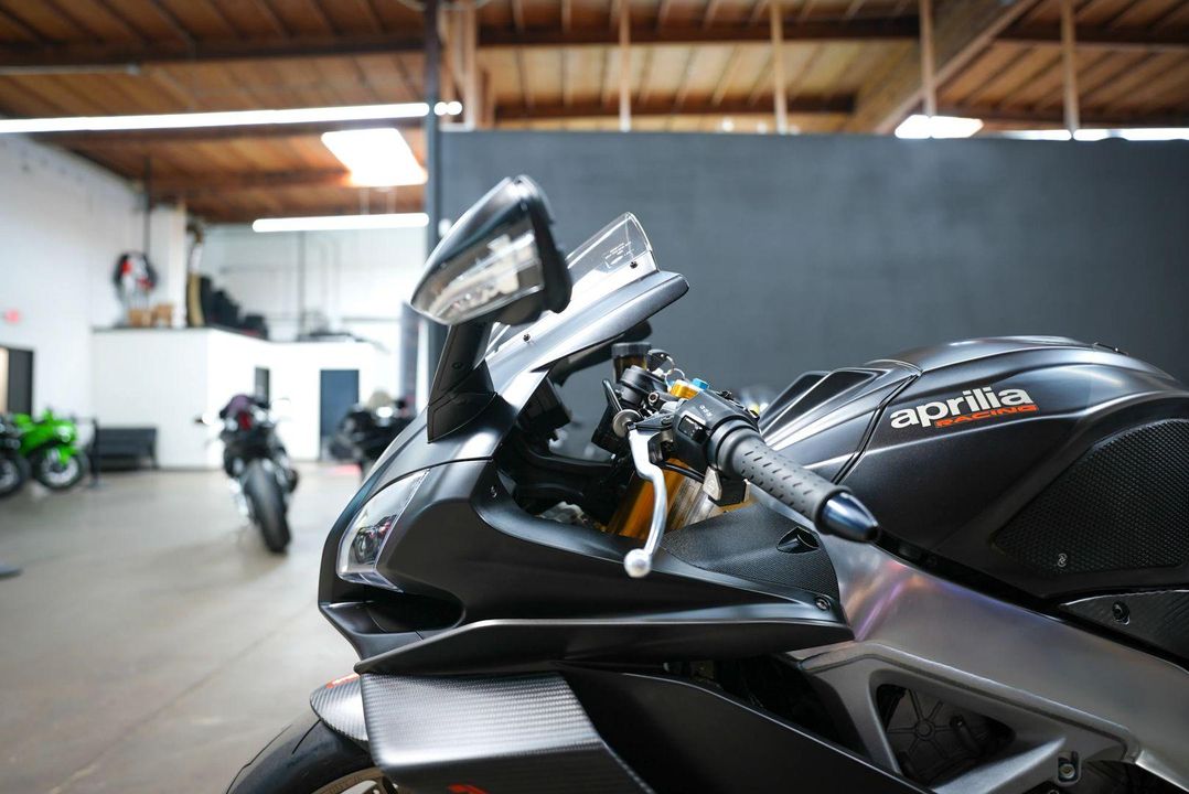 2019 Aprilia RSV4 Factory 1100