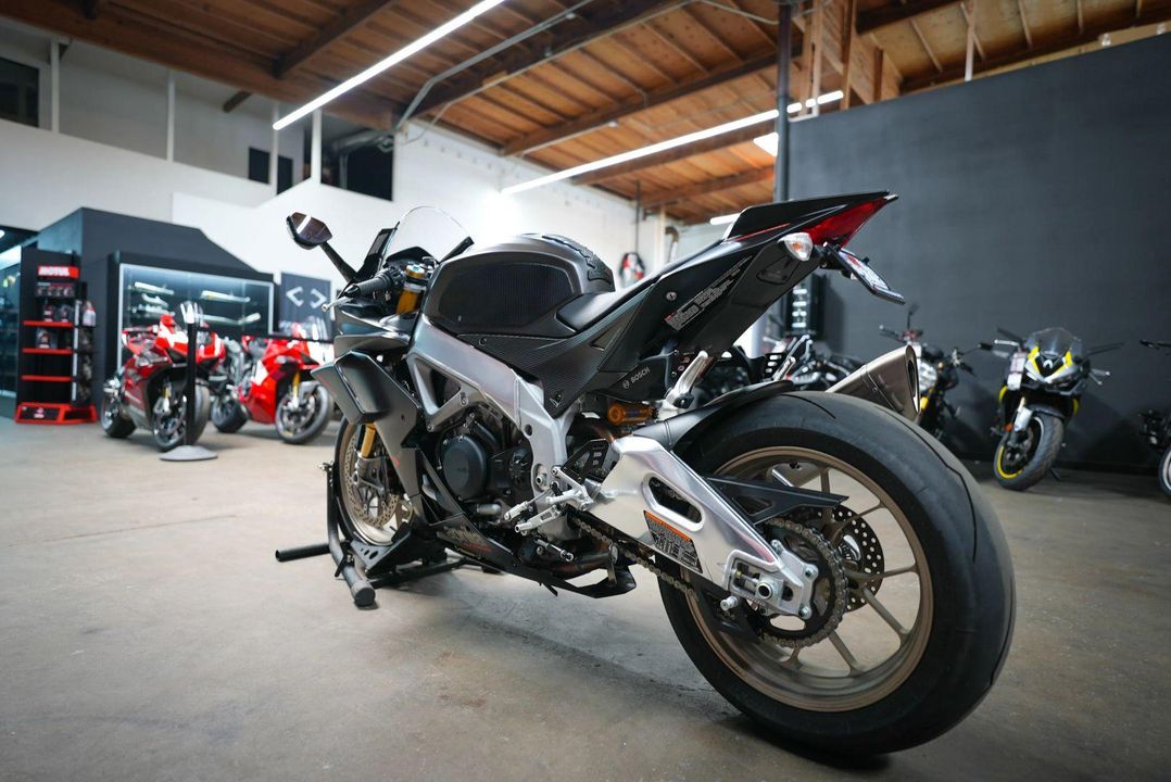 2019 Aprilia RSV4 Factory 1100