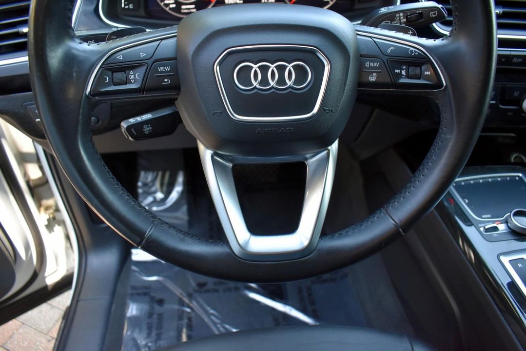 2017 Audi Q7 3.0 TFSI Premium Plus AWD w/towing pkg