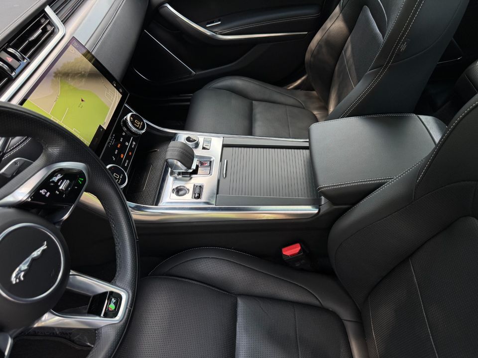 2021 Jaguar XF