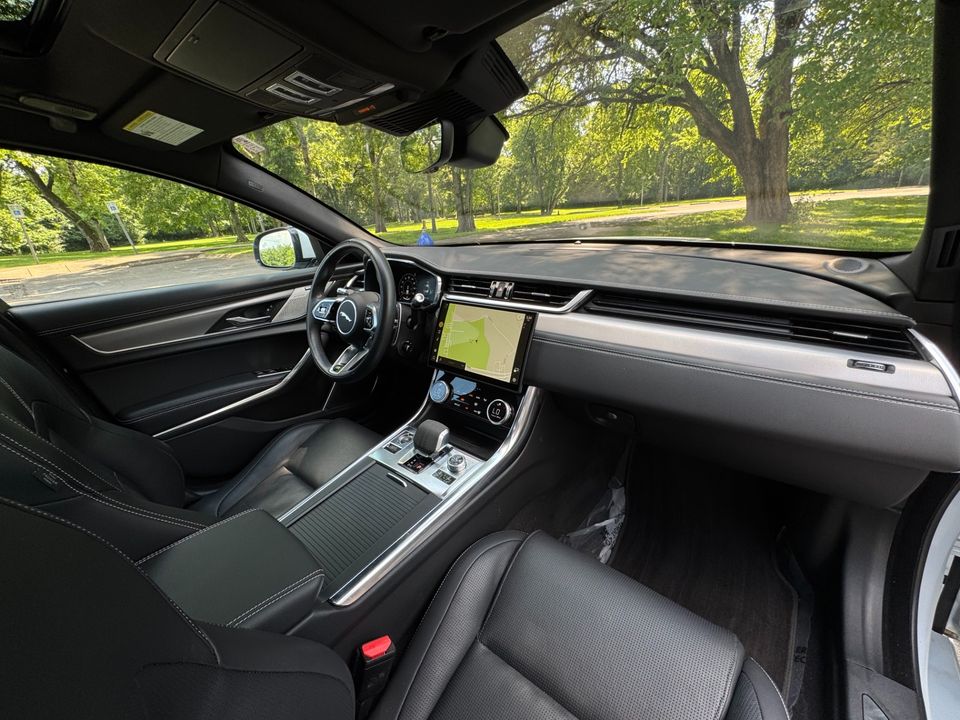 2021 Jaguar XF