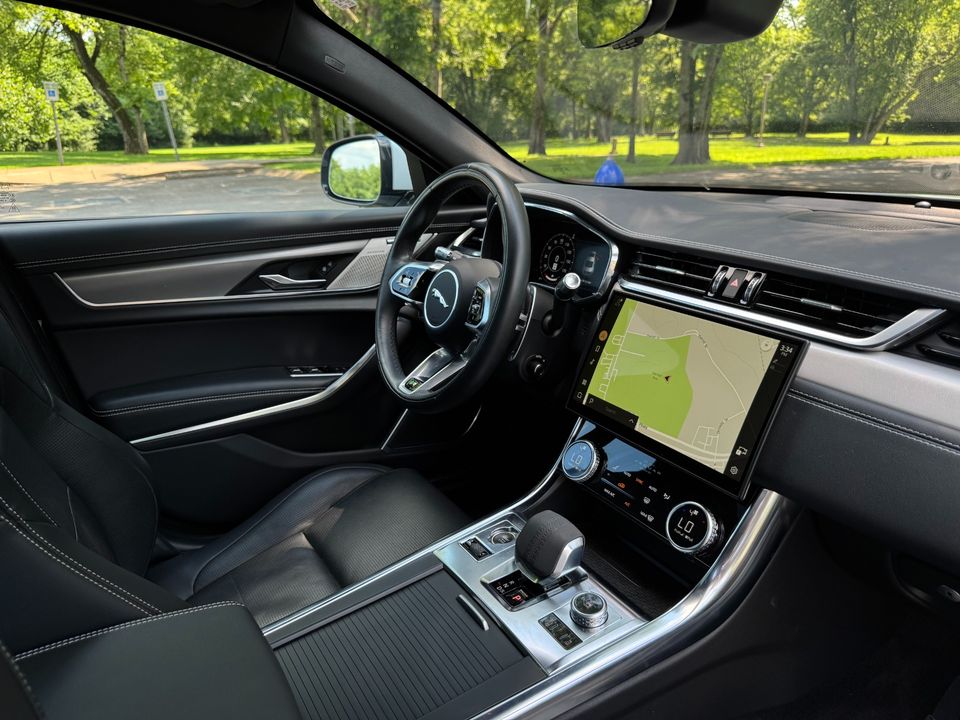 2021 Jaguar XF