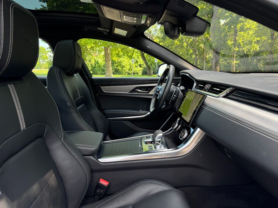 2021 Jaguar XF