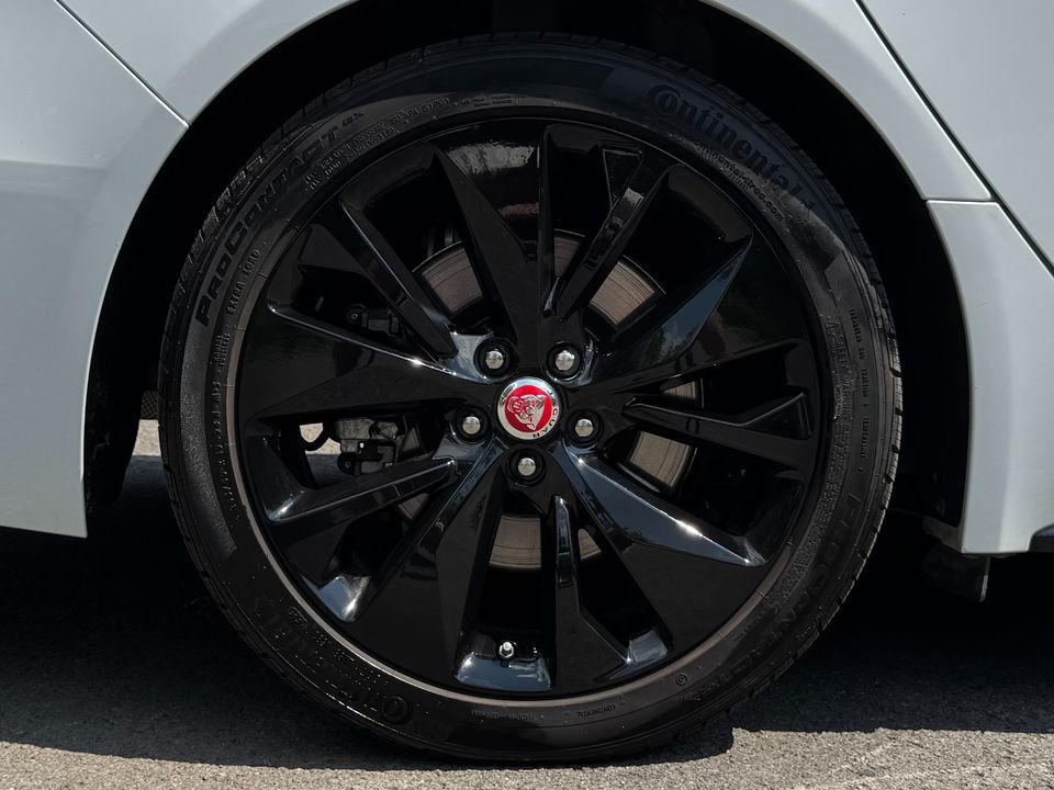 2021 Jaguar XF
