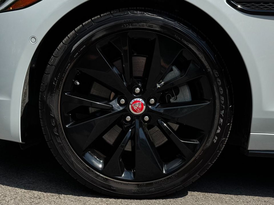 2021 Jaguar XF