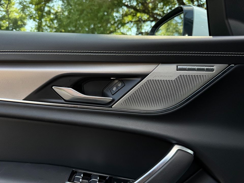 2021 Jaguar XF