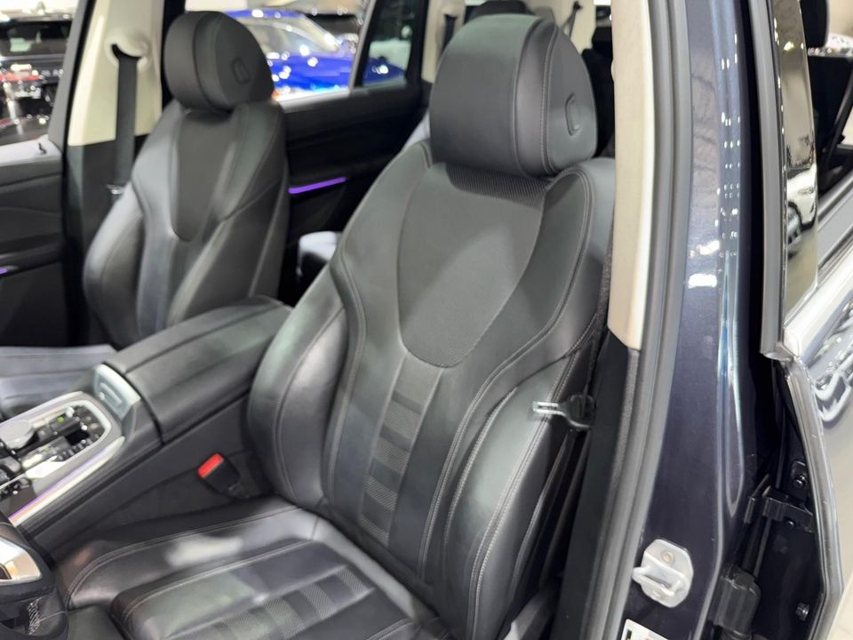 2020 BMW X7