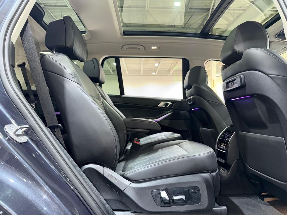 2020 BMW X7