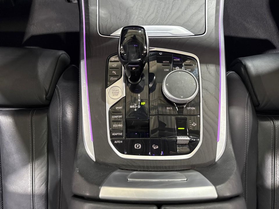 2020 BMW X7