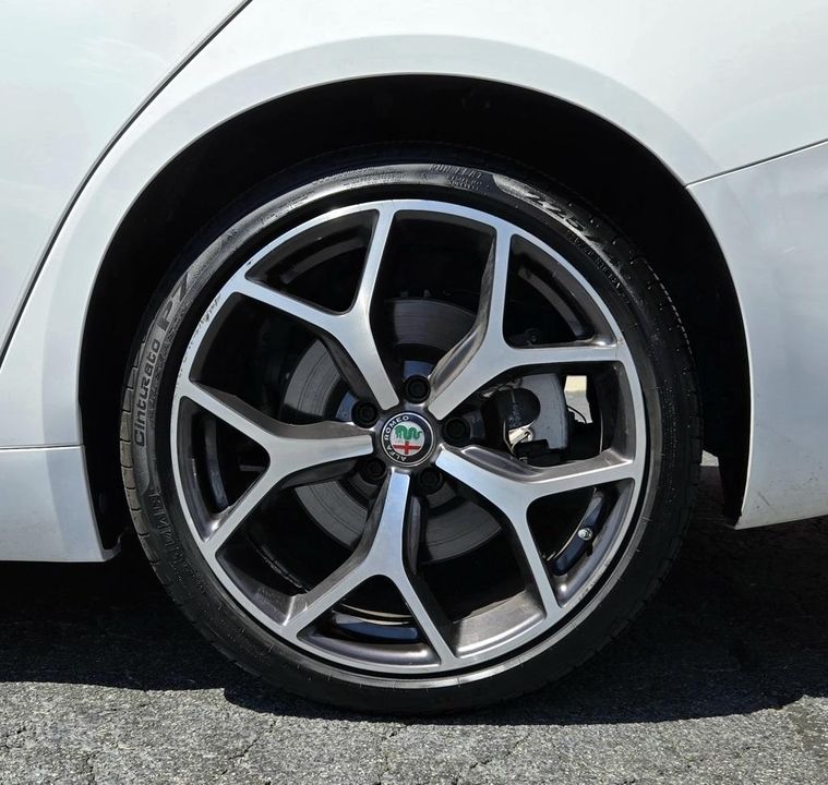 2021 Alfa Romeo Giulia