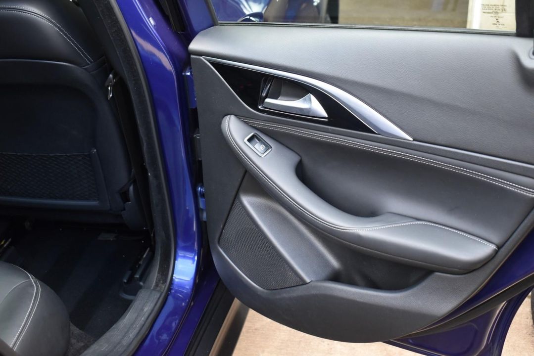2018 INFINITI QX30
